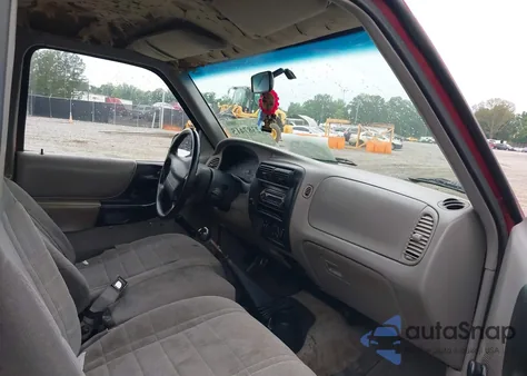 1996 Ford Ranger Super Cab z USA, uszkodzony, nr VIN 1FTCR14X8TTA62880